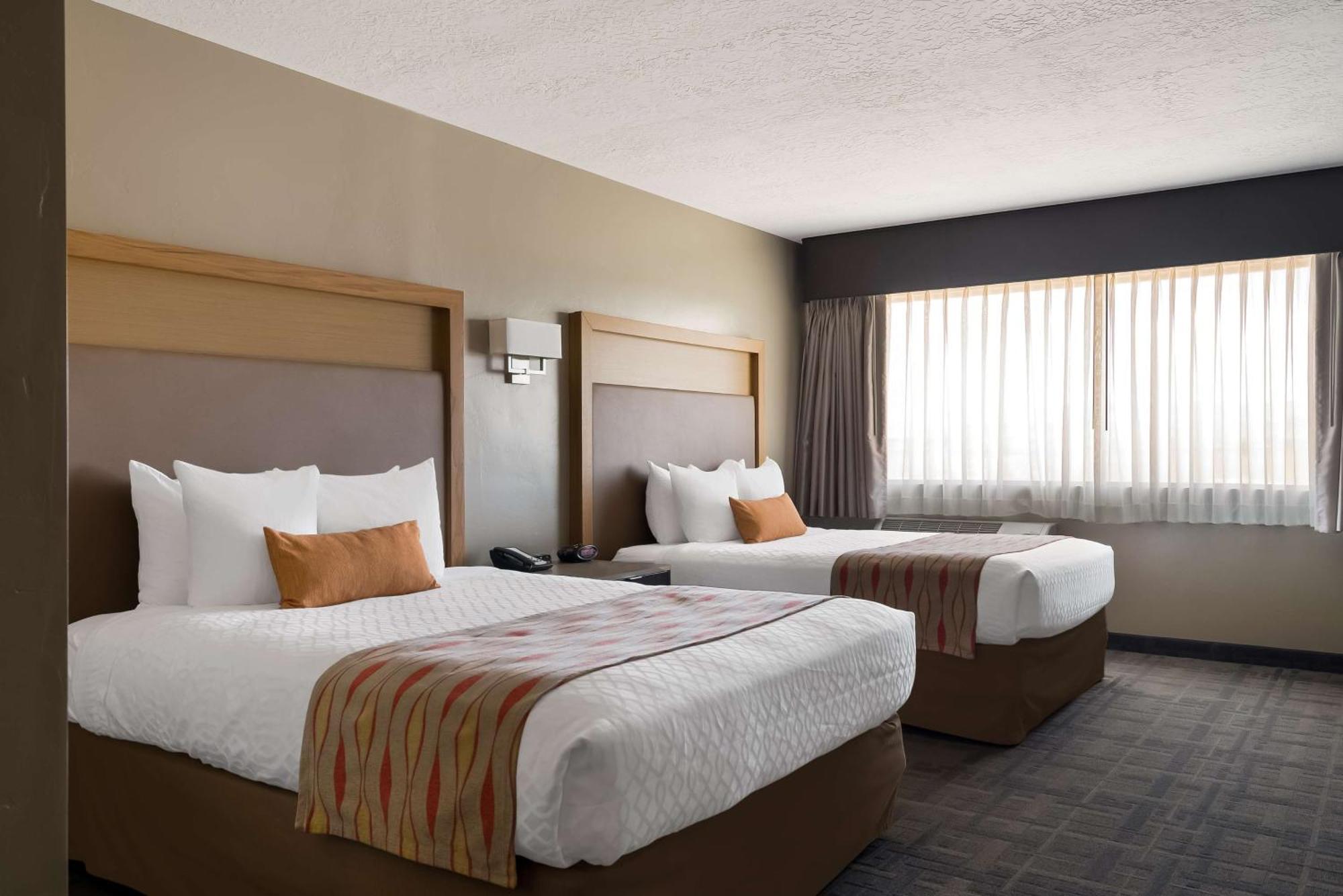 Western Landmark 3* Ballard